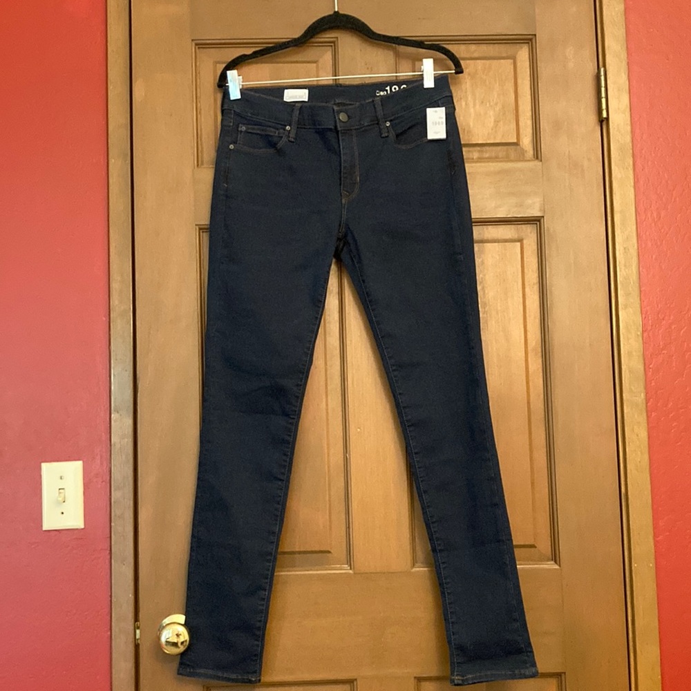 Brand New GAP Legging Jean